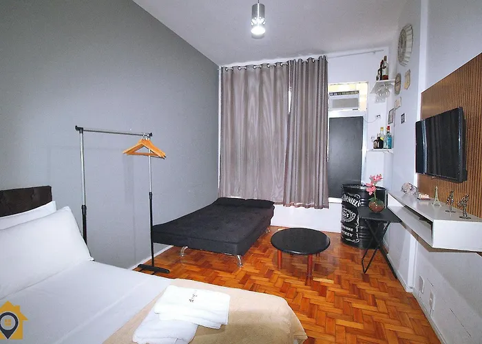 Studio Simples Com Vista Mar P/ 4 Pessoas Ao Lado Da Praia Com Comercios Ao Redor